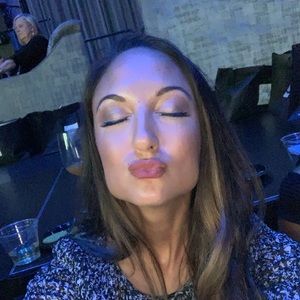 Meet your Posher, Joann